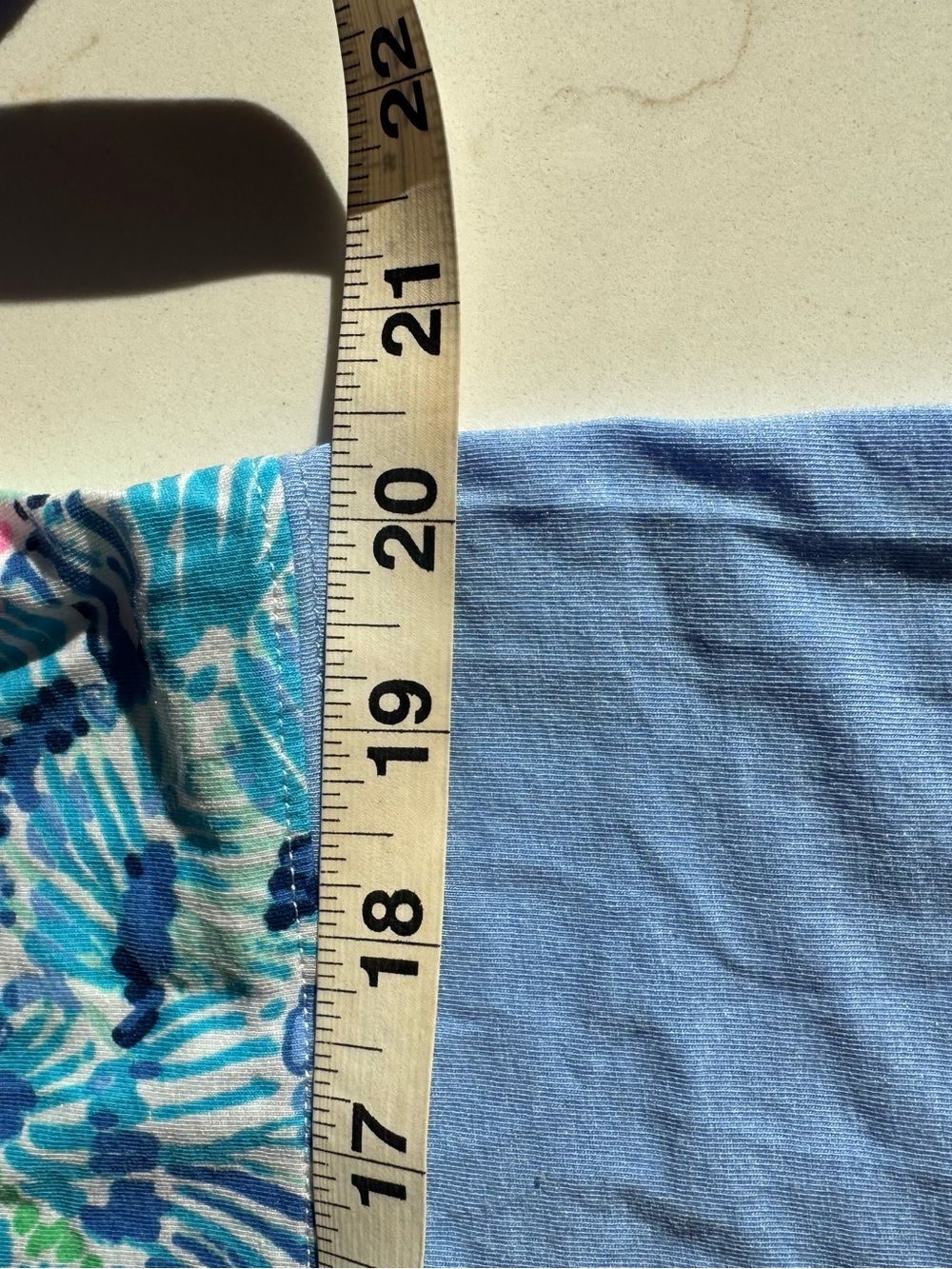 Lilly Pulitzer Finn top in the Sink or Swim print. Sz Medium, long sleeve - Picture 8 of 8